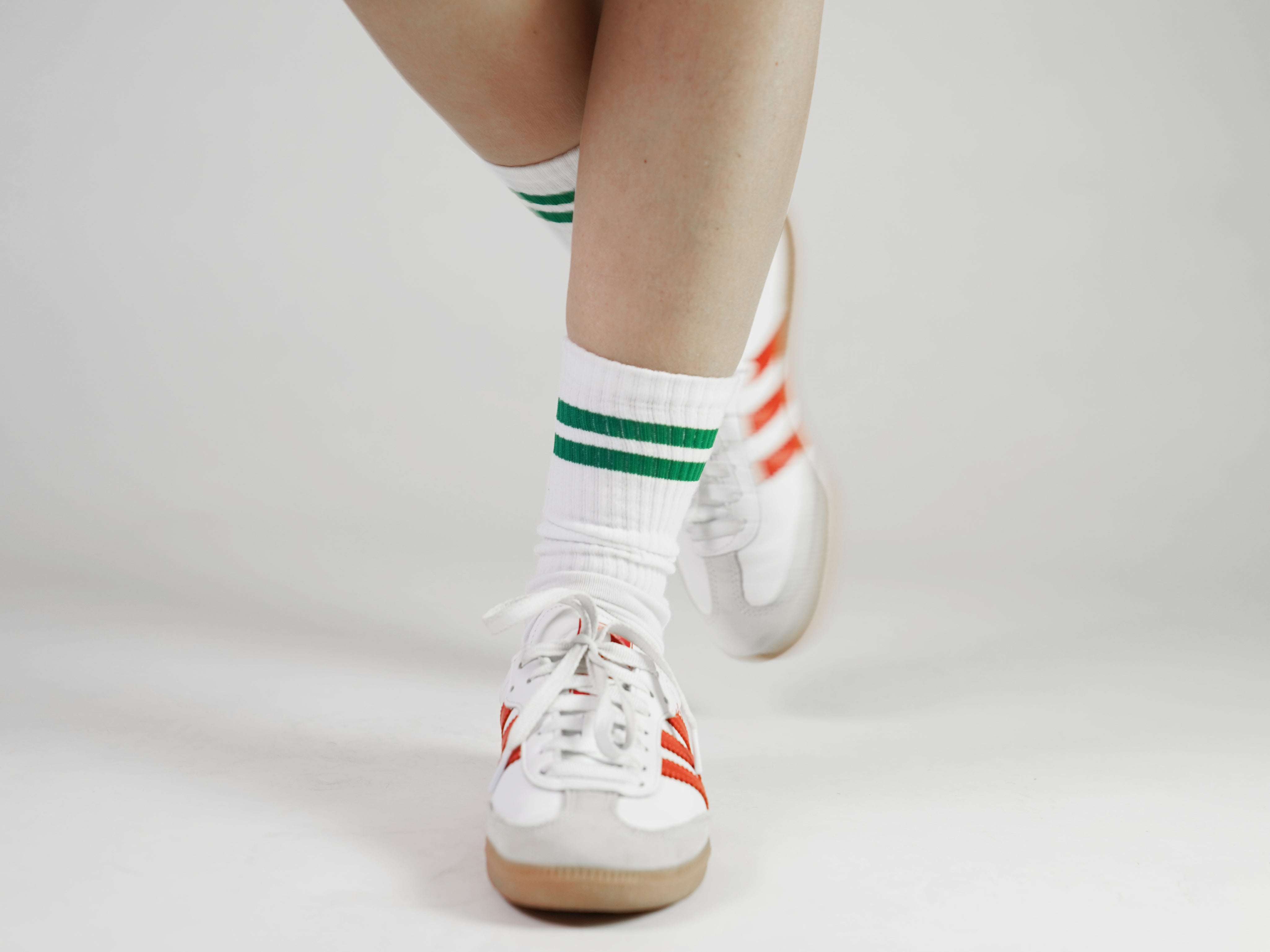L05004_Mr.Socks_White_Green_2.jpg